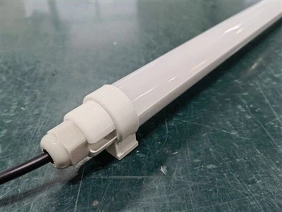 T12 LED svjetla kompatibilna s balastom