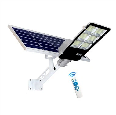 Solarna ulična svjetiljka s ugrađenom litij-ionskom baterijom