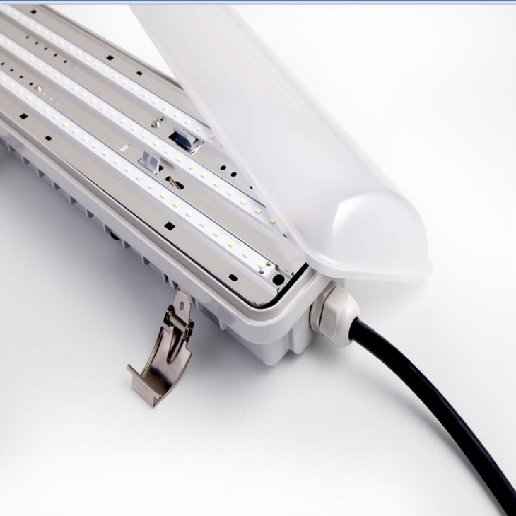 4ft 40W 6000lm LED Tri-Proof Light